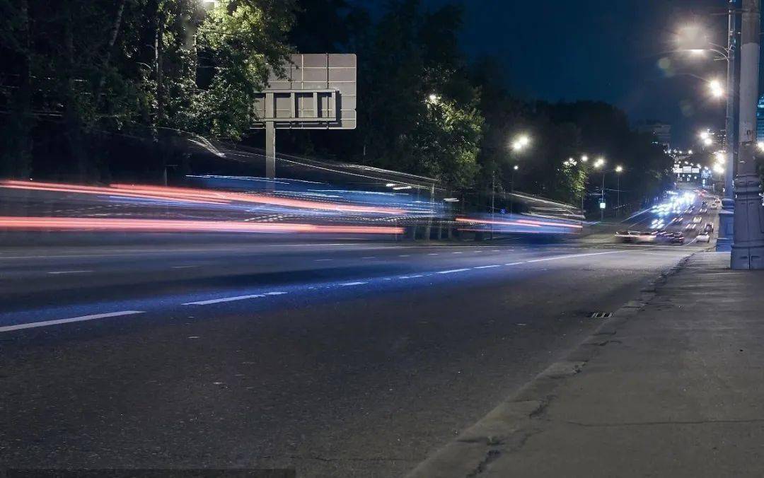 荐读 丨 马婷: 在胡桃里_灯光_音乐_碰撞