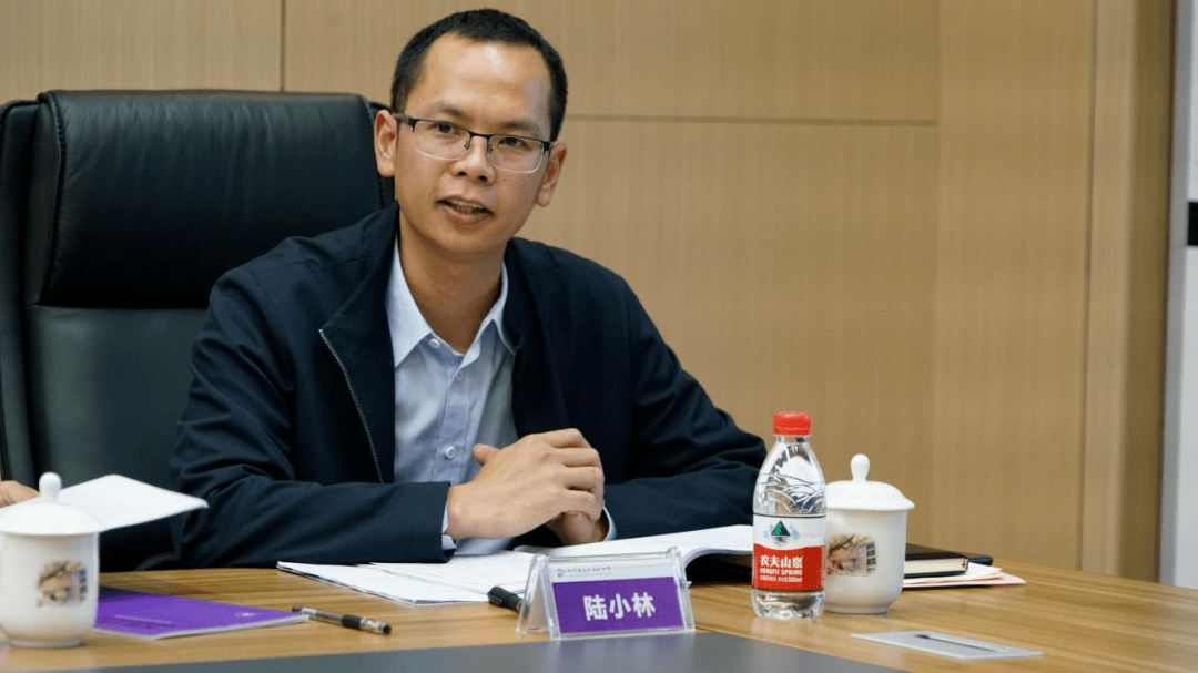 陆小林老师点评吴志伟主任点评何建国老师点评石斌老师点评王尚明校长