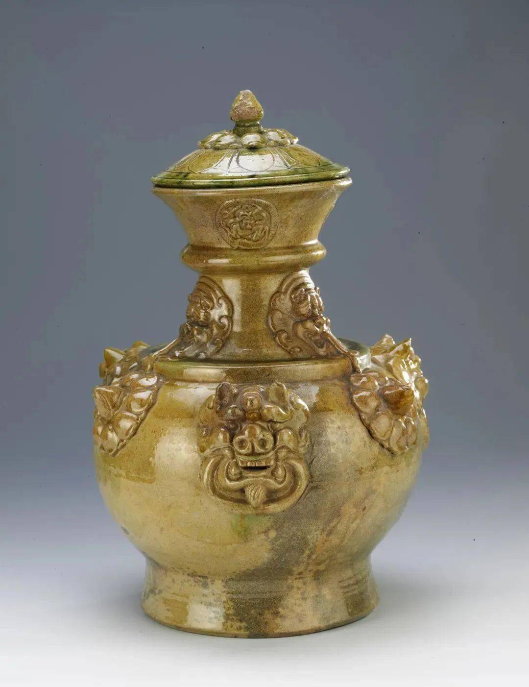 北齐螭柄鸡首壶:一声长鸣,暗黑世界立刻燃起火焰_娄睿_山西_文物