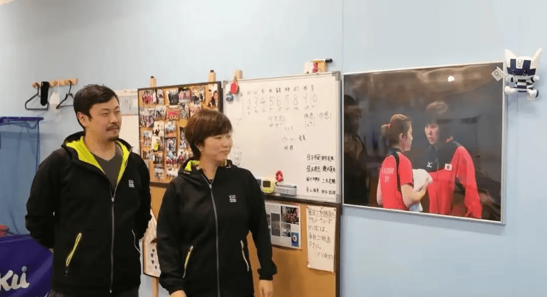 老公曾4-0横扫马龙,妻子是王楠的队长_汤媛媛_乒乓球_张一博