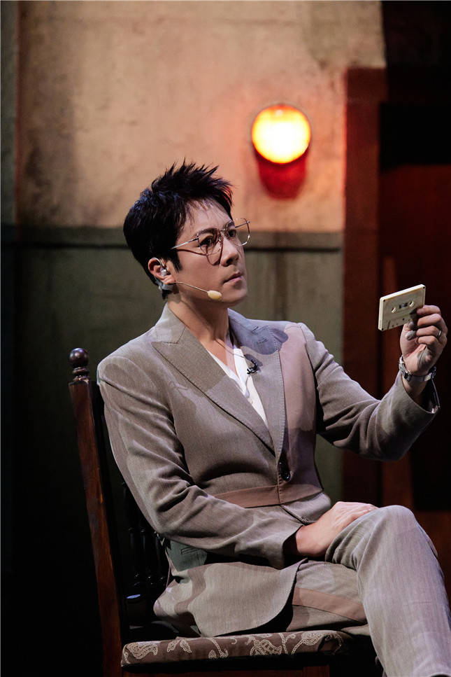 年轻人要么早对周杰伦歌曲耳熟能详,要么"空耳"本事了得,听几遍就能跟