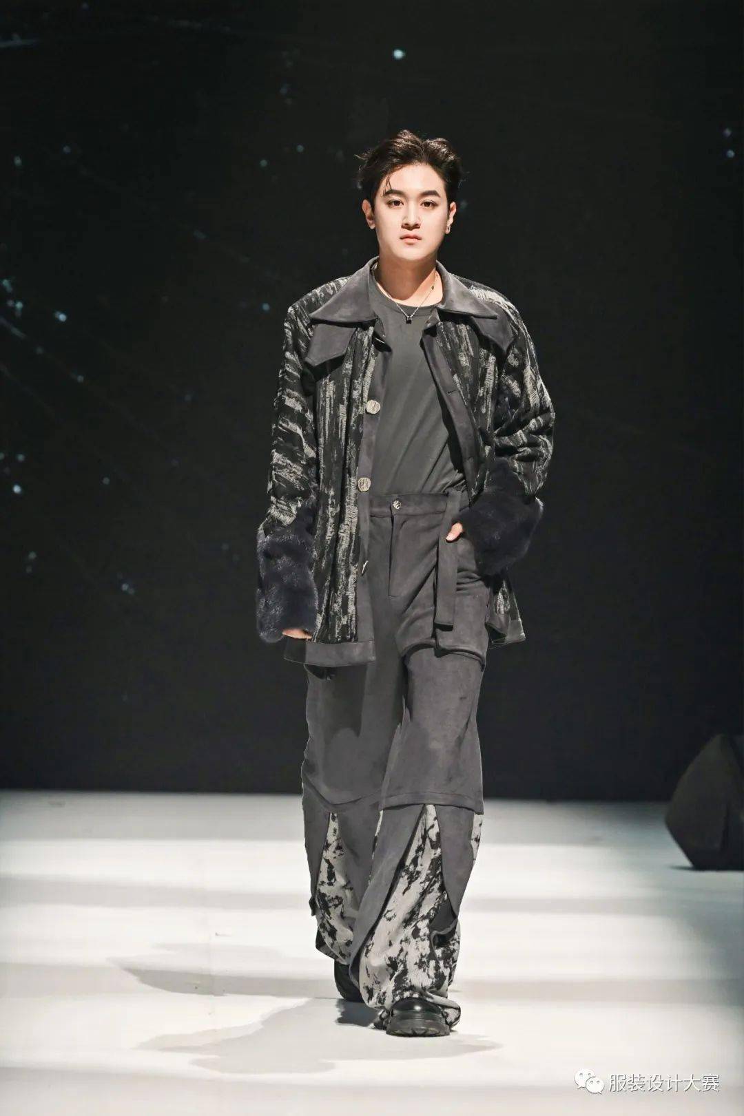 公司,枣强县毅泰皮草有限公司的5件作品获得本次大赛的最佳商业价值奖