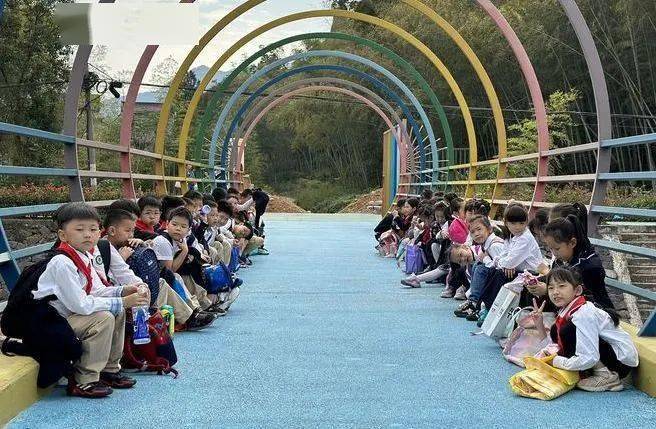 研途皆秋景 学寓劳动中 | 大洋小学北校区开展秋季研学活动_part_年级