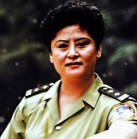 这个姑娘名叫王玉荣,1961年出生于长春,为人仗义热血.