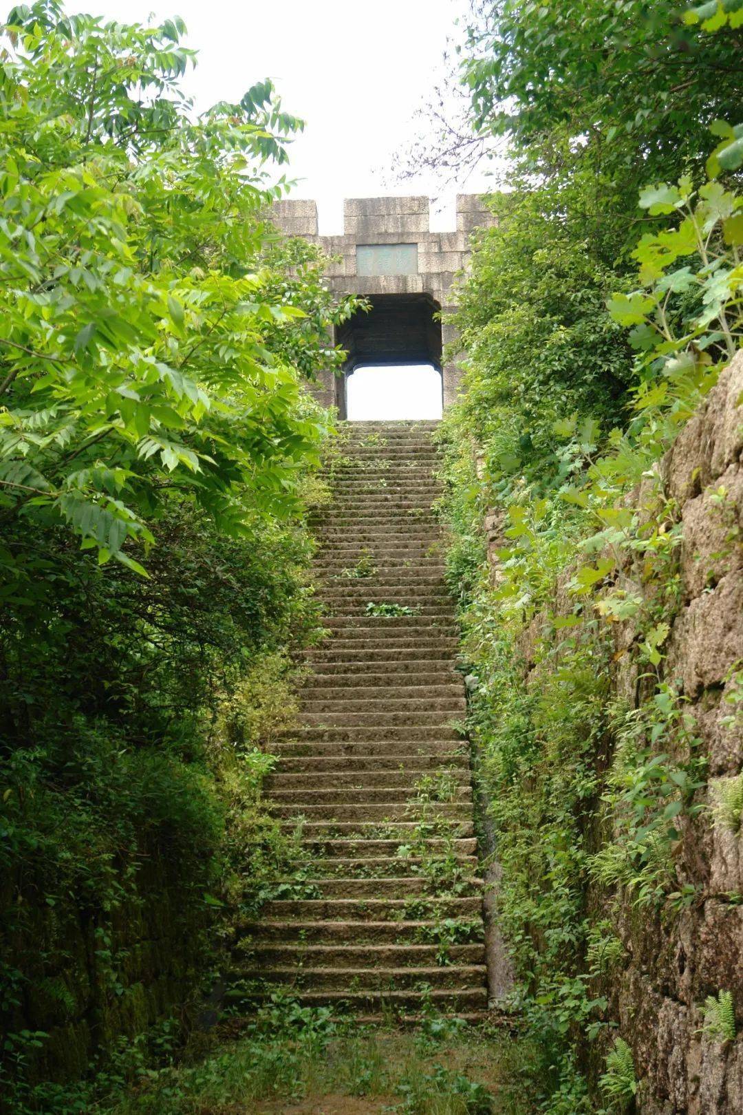 底蕴悠长的黄山古磴道_登山_古道_文化