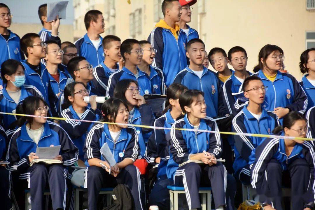 激扬青春·放飞梦想 | 海泉高中第八届田径运动会圆满落幕_运动场