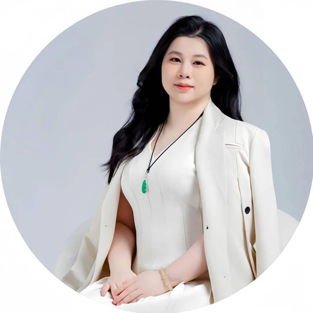 咨询企业老板不过很多人不知道的是,除了星座星盘的咨询和教学之外,我