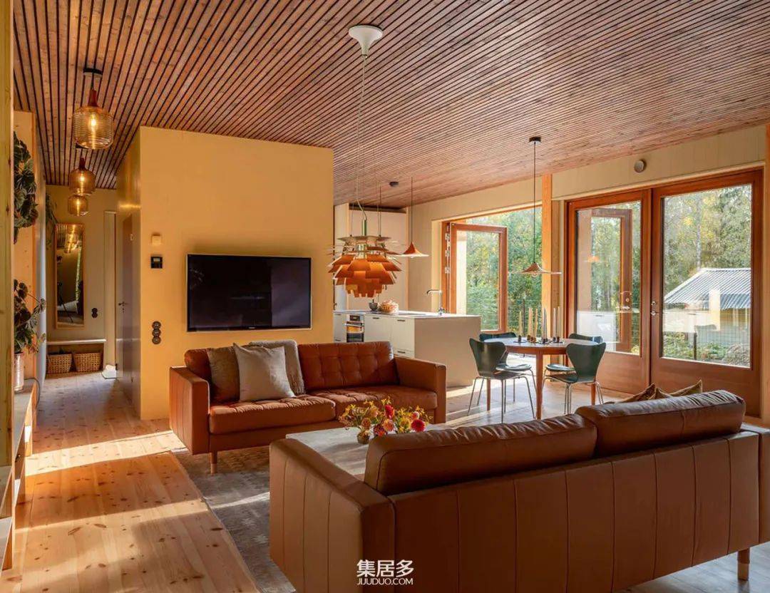 享受天然木材的温暖:舒适的现代瑞典住宅_小屋_摄影_自然环境