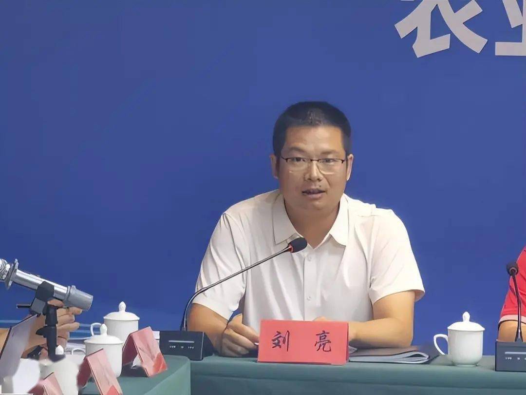 随后,陆丰市副市长刘亮向与会人员详细介绍了陆丰市主要农业产业简况