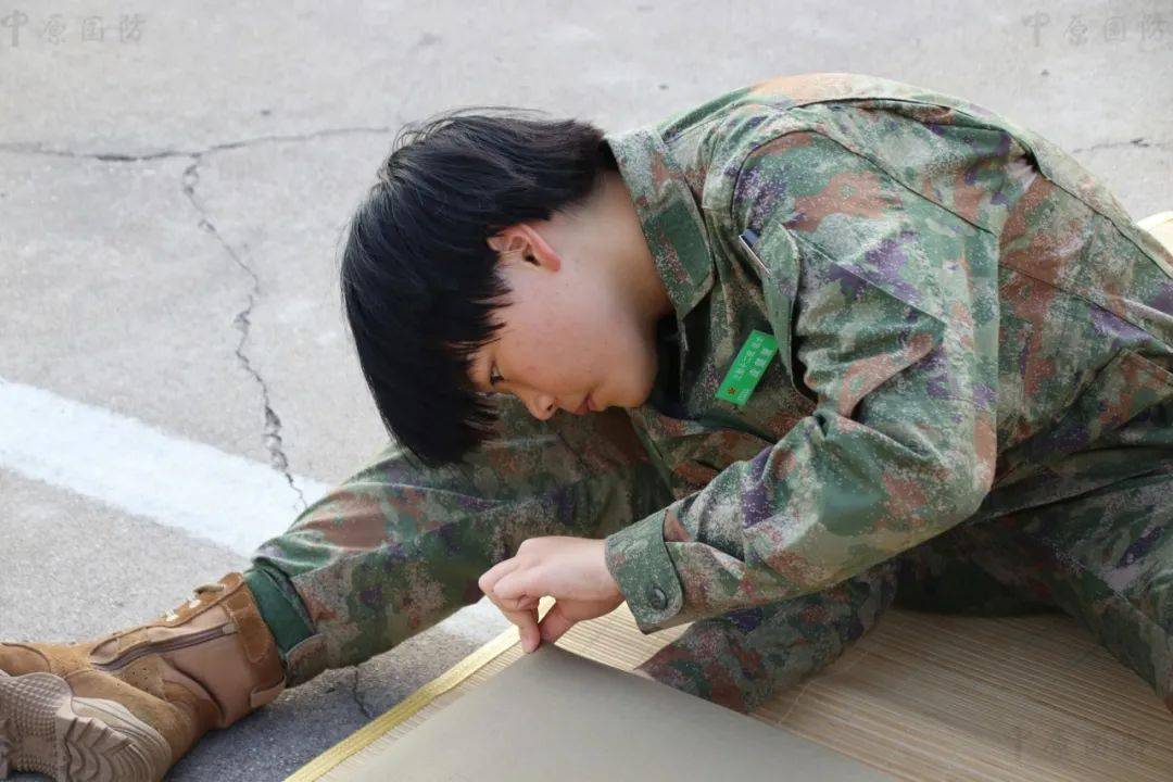 【新闻】河南省军区新兵的满月蜕变_训练_军营_青春