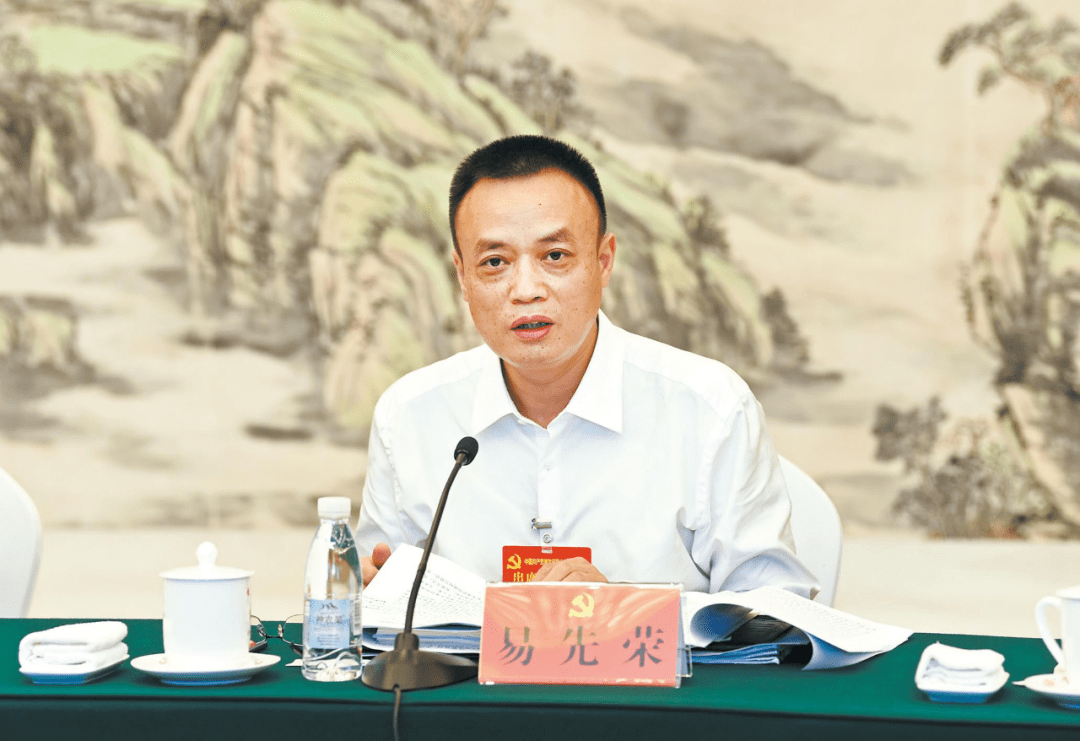 天门市委书记易先荣,已任湖北省民政厅副厅长_十堰市_调整_国务院