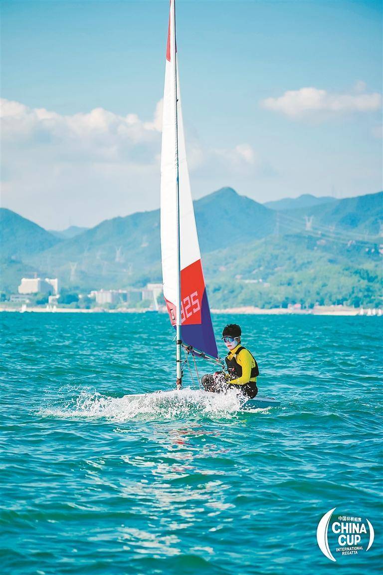 百余"小水手" 扬帆大亚湾