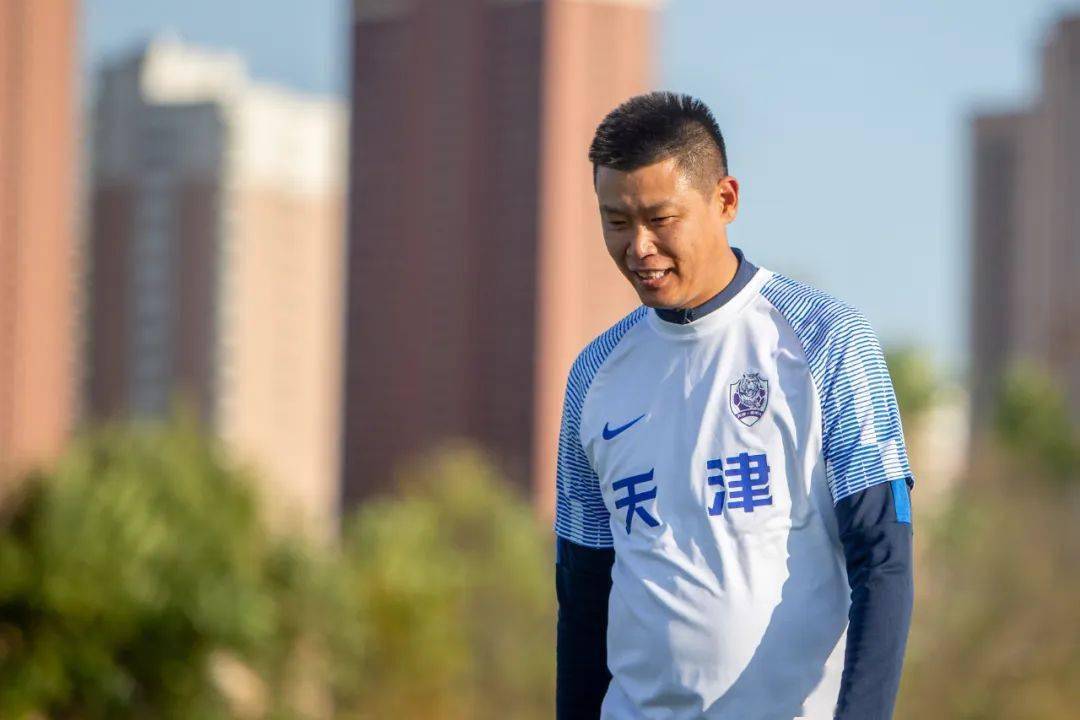 天津老甲a队举行出征仪式_路易斯_佐里奇_比赛