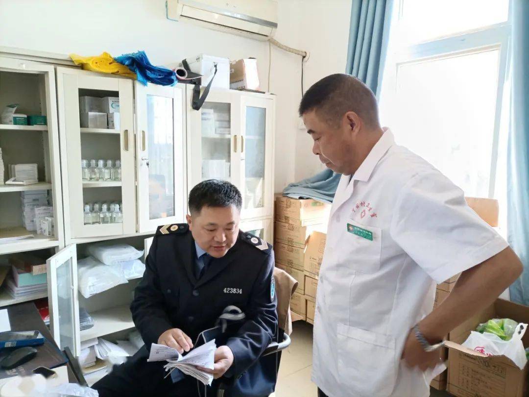 市卫健局组织庙前镇卫生院医务人员到关雎河畔景区钓场开展医疗保障