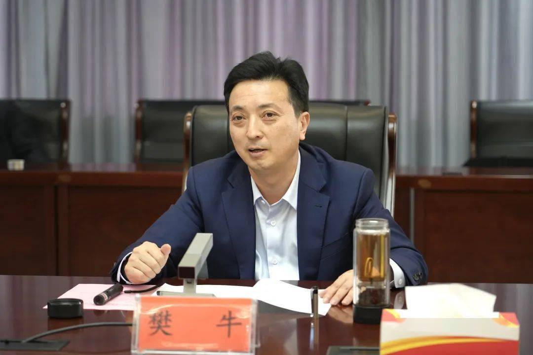 樊牛对河南铁建投集团与南阳铁航投集团前期所做工作表示感谢,樊牛