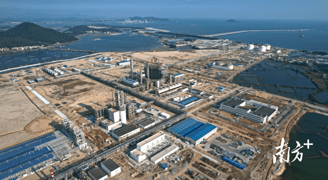 茂名滨海新区:"百千万工程"蓬勃万千气象_建设_发展_项目