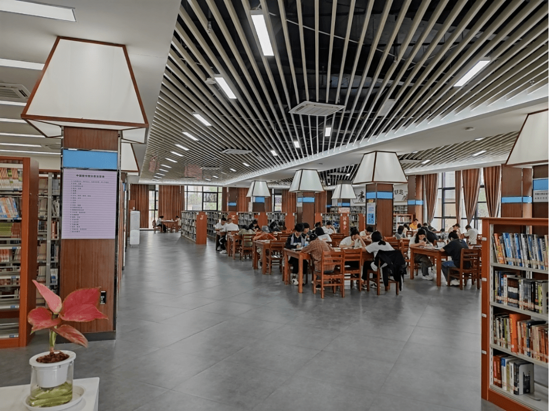 广丰区图书馆获评"国家一级馆"_公共图书馆_服务_南昌市