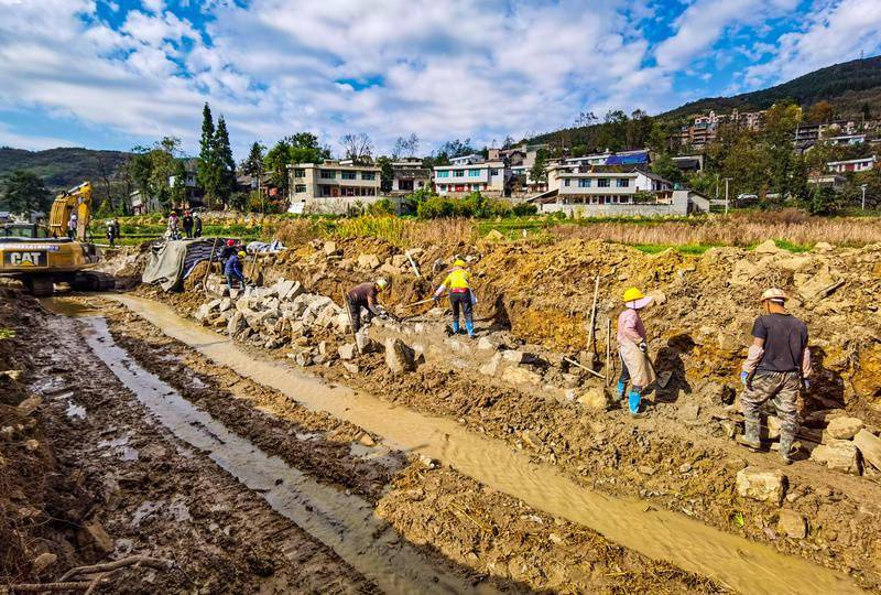 贵州瓮安:抢抓秋冬"黄金期" 河道治理再加速_肖家滩_防洪_工程