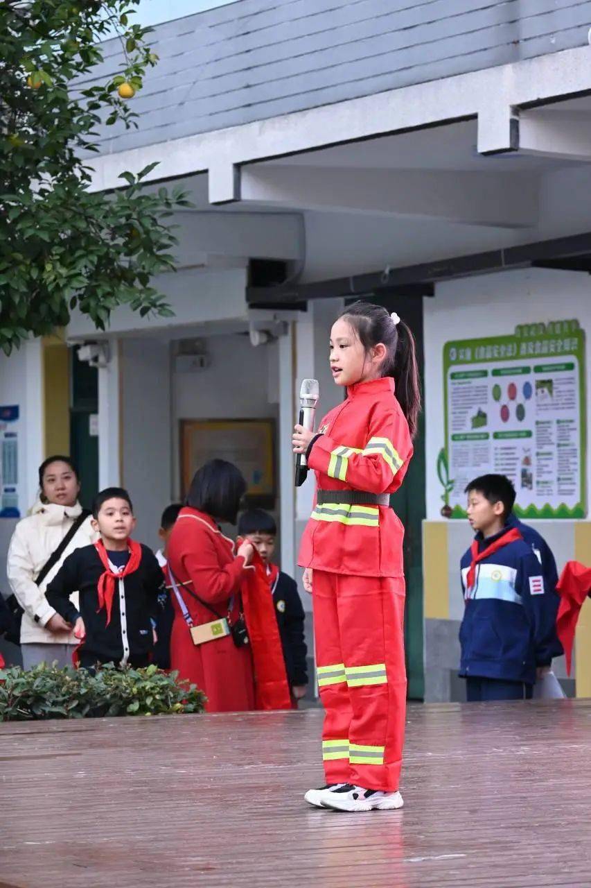 广埠屯小学和平分校图片