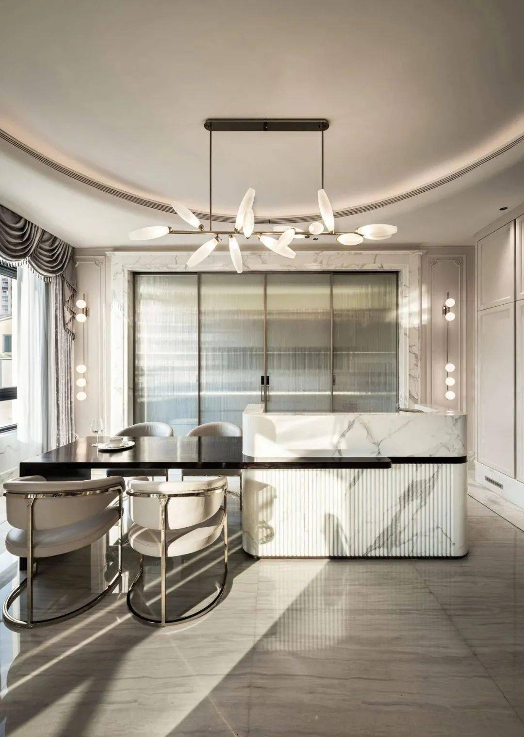 大理石案例 | 法式轻奢豪宅,演绎优雅畅快生活范本_空间_宁静_的花园