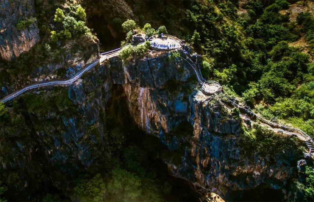 被誉为"天下无双境,人间第一桥"的弥渡天生桥是这样的……_东峙_景区