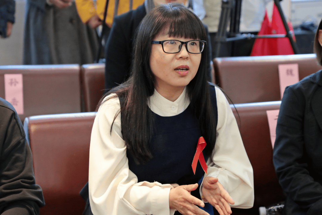 携手防艾 unaids携黄晓明又双叒来地坛啦!_工作_患者_服务