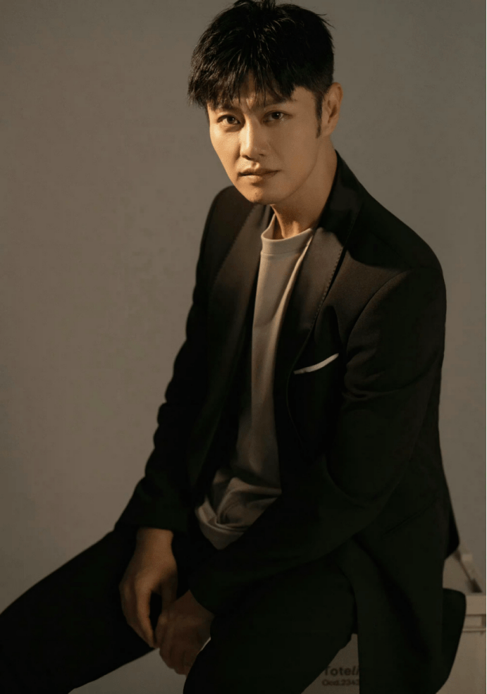 大叔爆改日系花美男?_赵荀_特种兵_角色