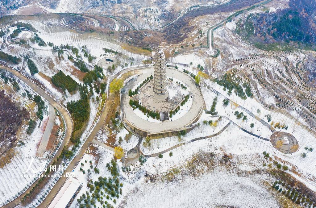 023年11月11日,立冬刚过,山西省晋中市左权县迎来了今年的第一场瑞雪.