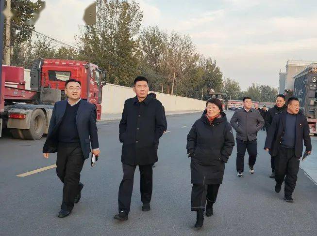 污染防治攻坚战|丰台区副区长孔钢城现场调研大宗货物"公转铁"相关