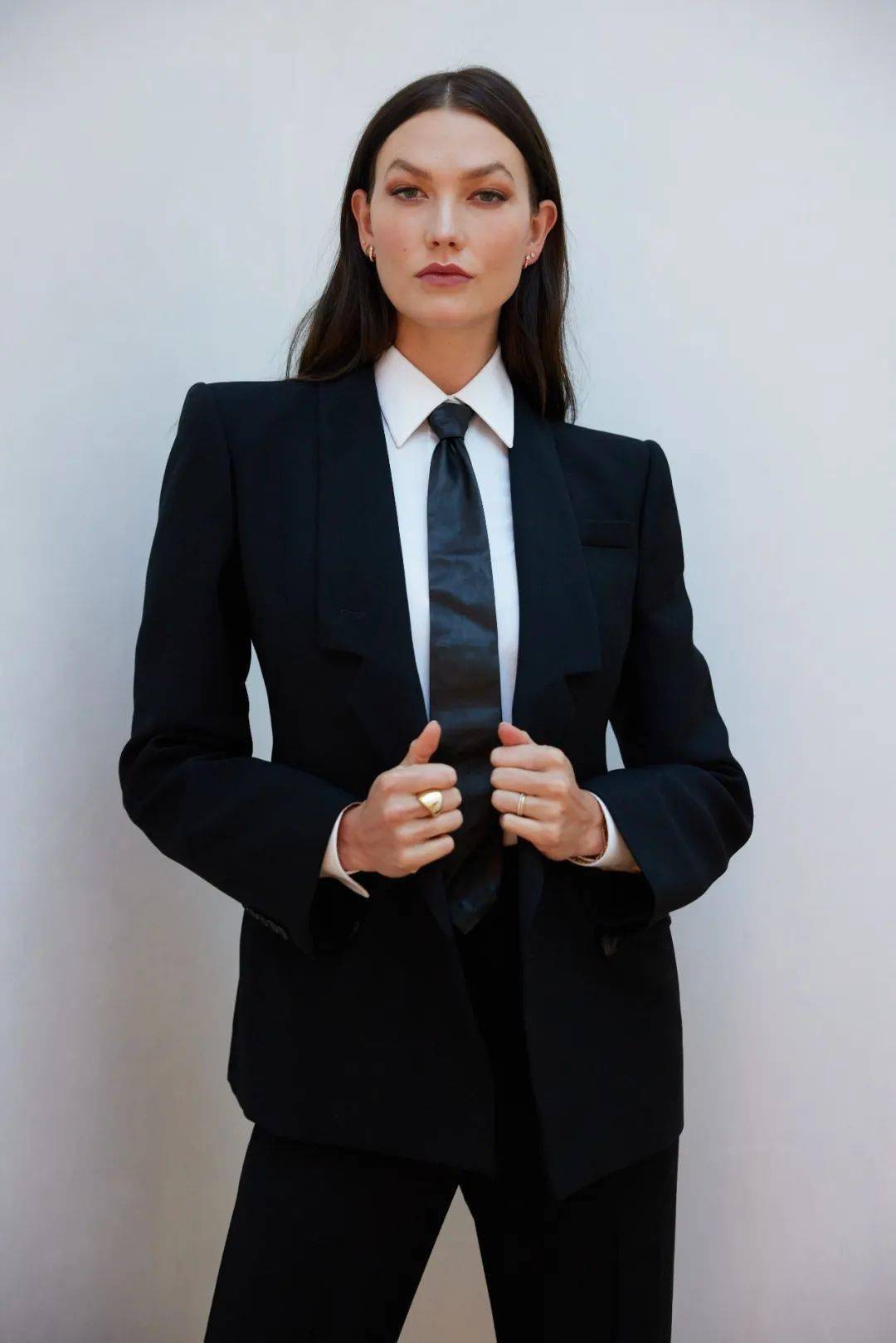 karlie kloss 收购杂志出版社,从底层模特逆袭顶层资本!