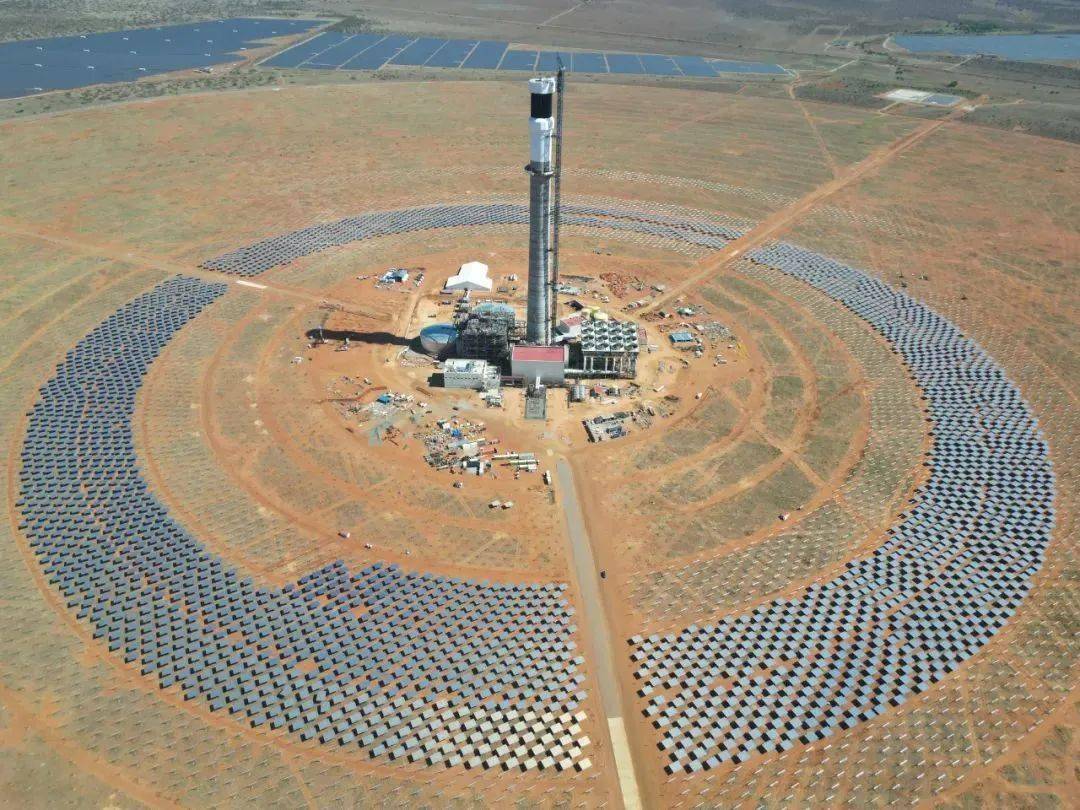 南非红石光热项目是南非最大的塔式光热电站项目,位