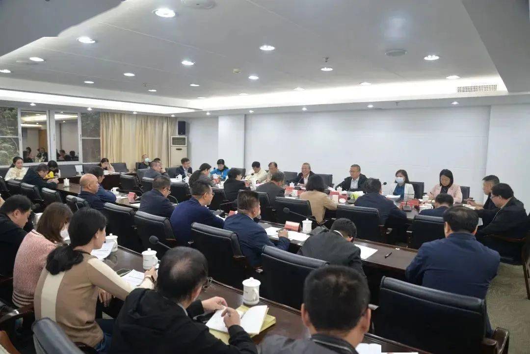 市人大常委会召开2024年立法计划初选项目研究会暨立法