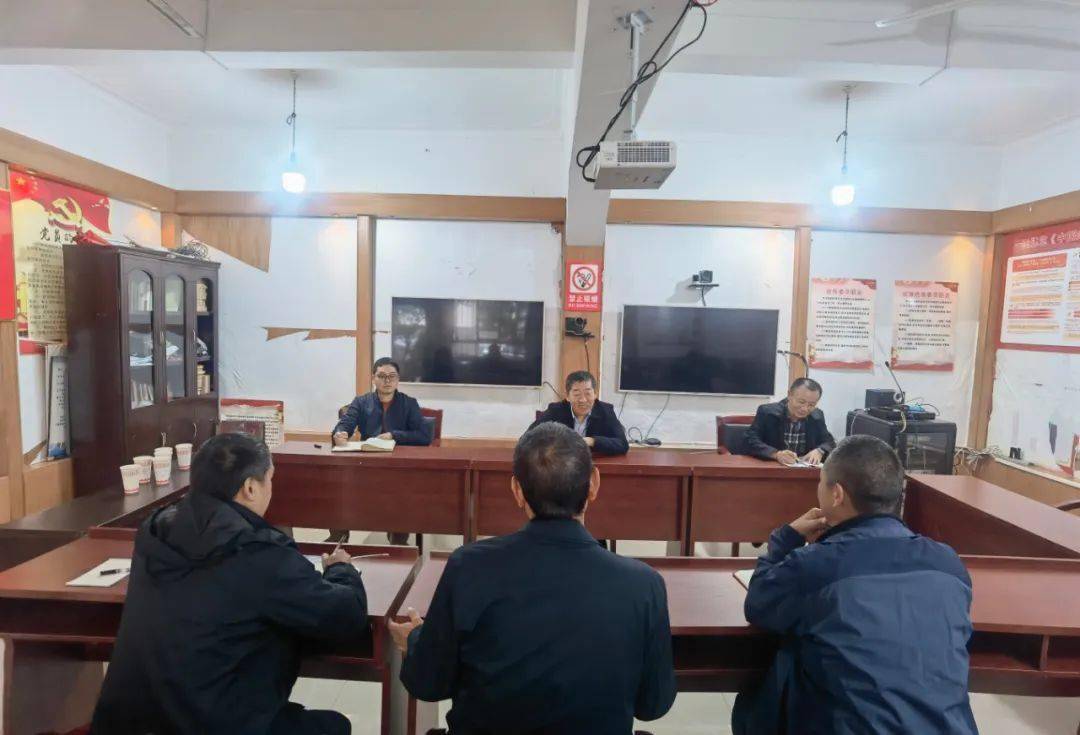 云南省地震局纪检组长王希波到怒江州调研防震减灾工作_福贡县_泸水