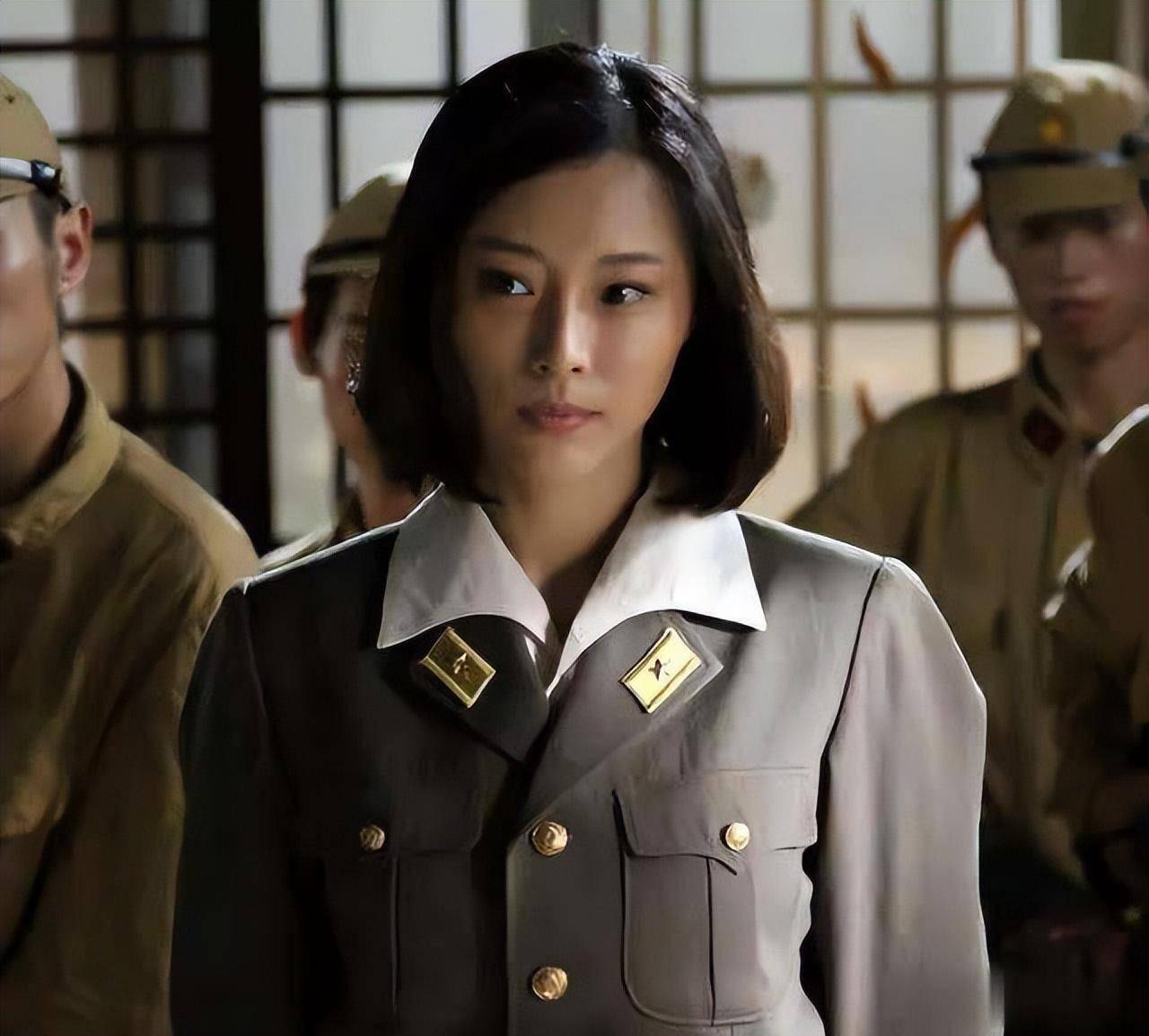 抗战老兵娶日本女战俘,隐居中国40多年,晚年发现对方有百亿资产
