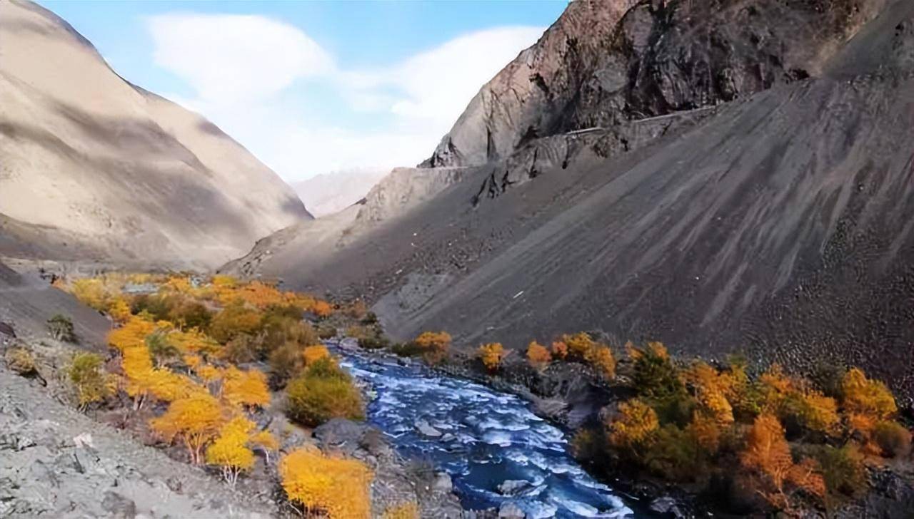 孟克德古道,一路美景_公路_天山_湖水