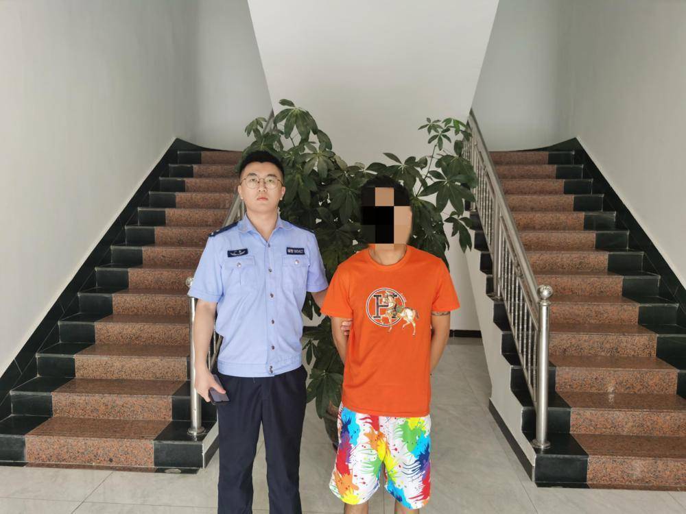 10月19日凌晨,江门市公安局麻园派出所接到有群众报案称自己被他人