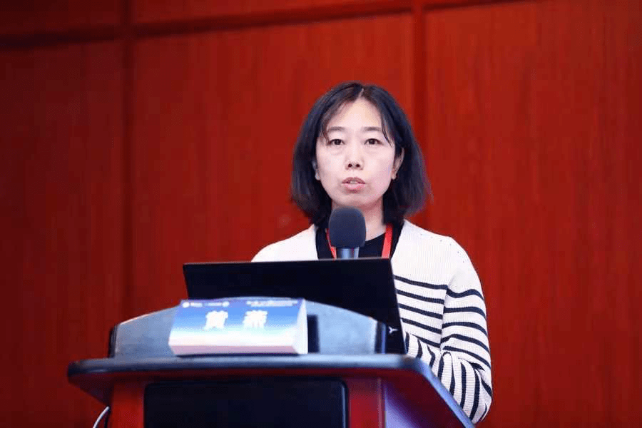 报告中国医学科学院阜外医院华伟教授为大家介绍了"心脏起搏技术进展"