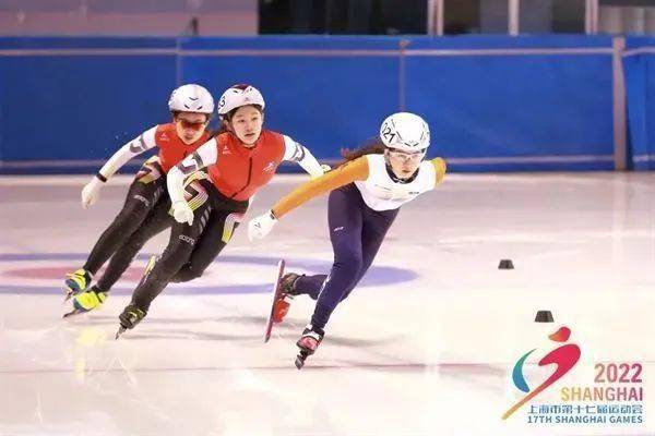 飞扬冰上运动俱乐部被评为"浦东新区青少年体育后备人才社会培养精英