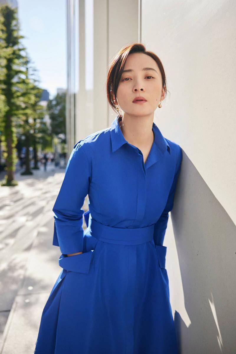 有爱同框:吴磊和老戏骨蒋勤勤合影,一起合作《草木人间》!