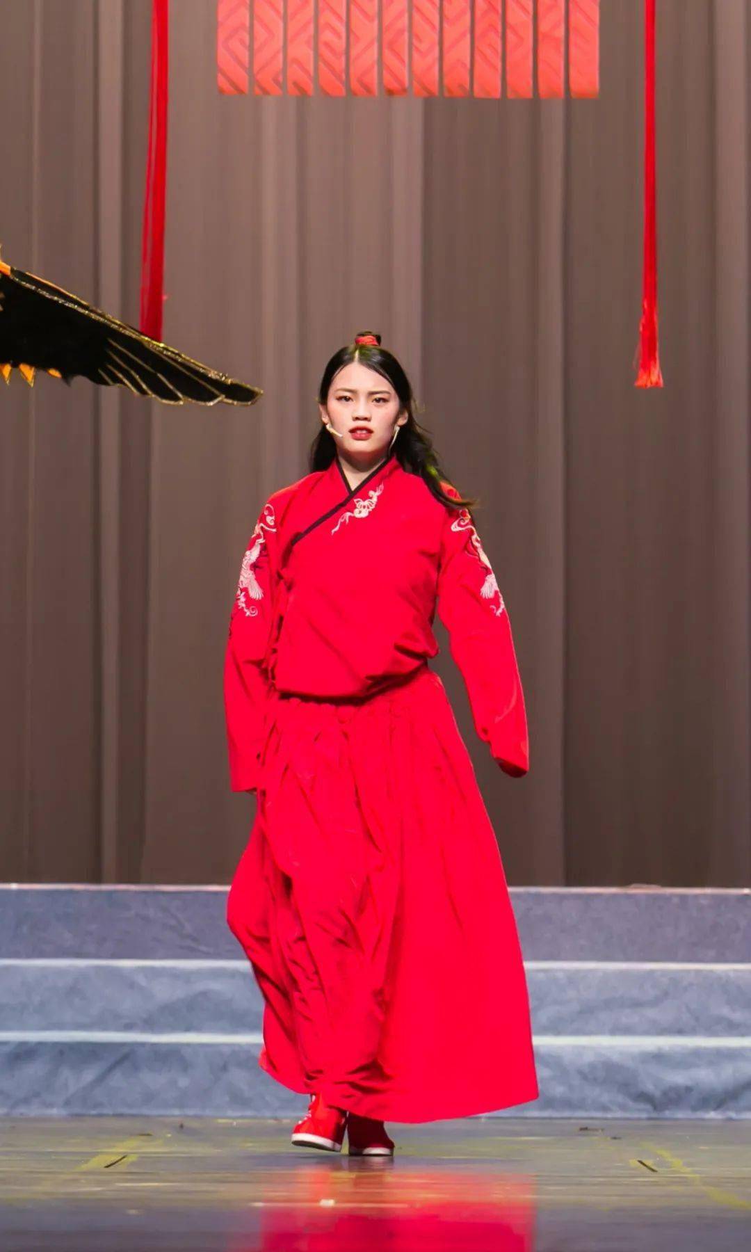 勇气冒险成长剧《花木兰》,豫剧 现代戏剧还原讲述经典巾帼故事!