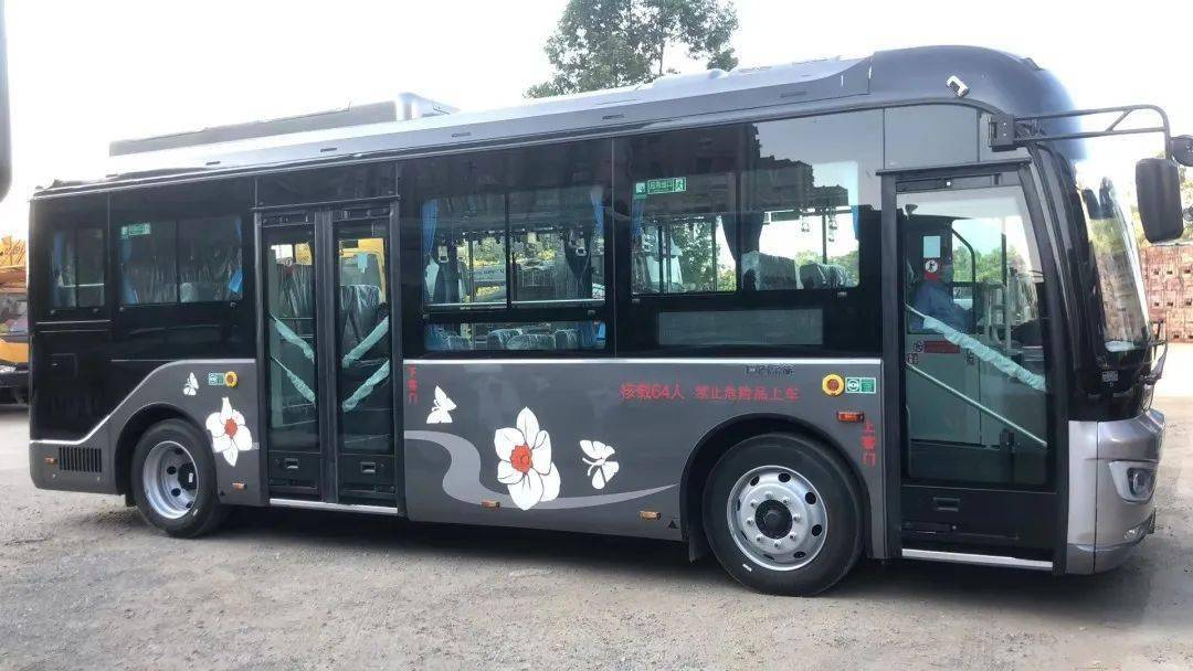 漳浦公交101线路更换新车啦着力提升公交城市"名片"新形象优化公交