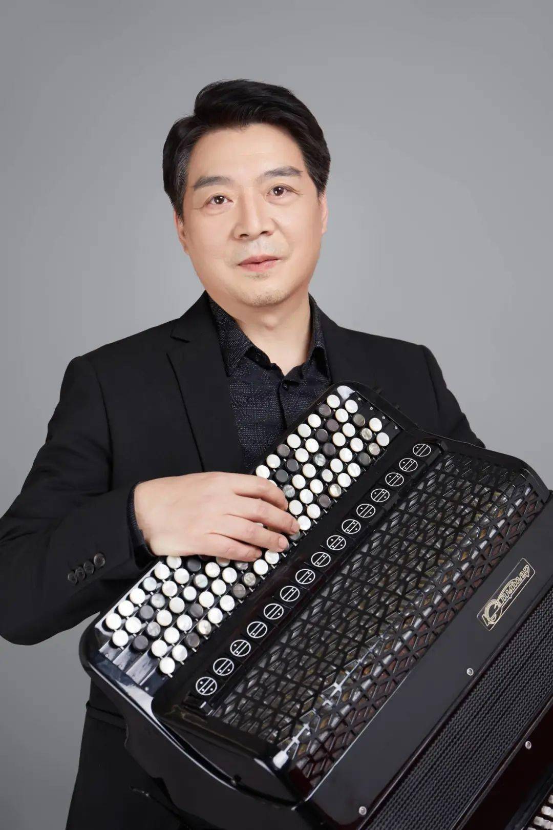 c(do)到b(si)的半音阶排列顺序,涵盖了三和弦,七和弦,九和弦,十一和弦