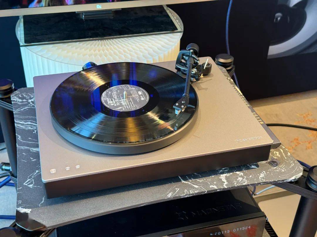 真力香港派美羽声音响世纪格雷玛雅音响乐燊音响艾音仕顺景音响惠威