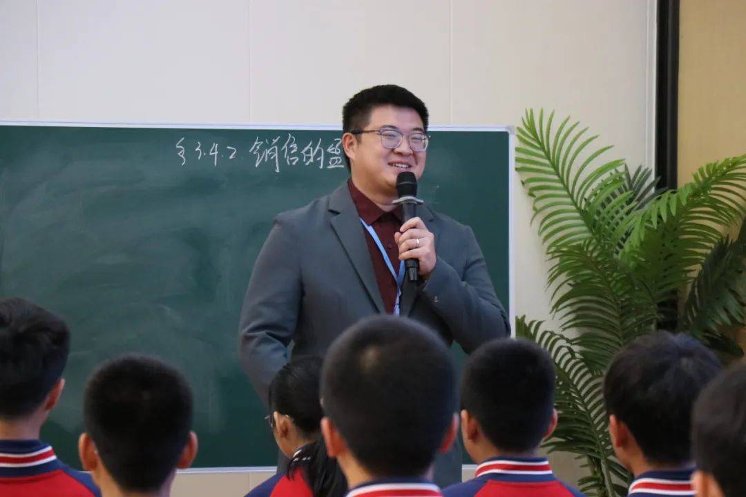 数学科的同课异构活动,鹤山碧桂园学校曾凡超老师,台山碧桂园伍汉龙
