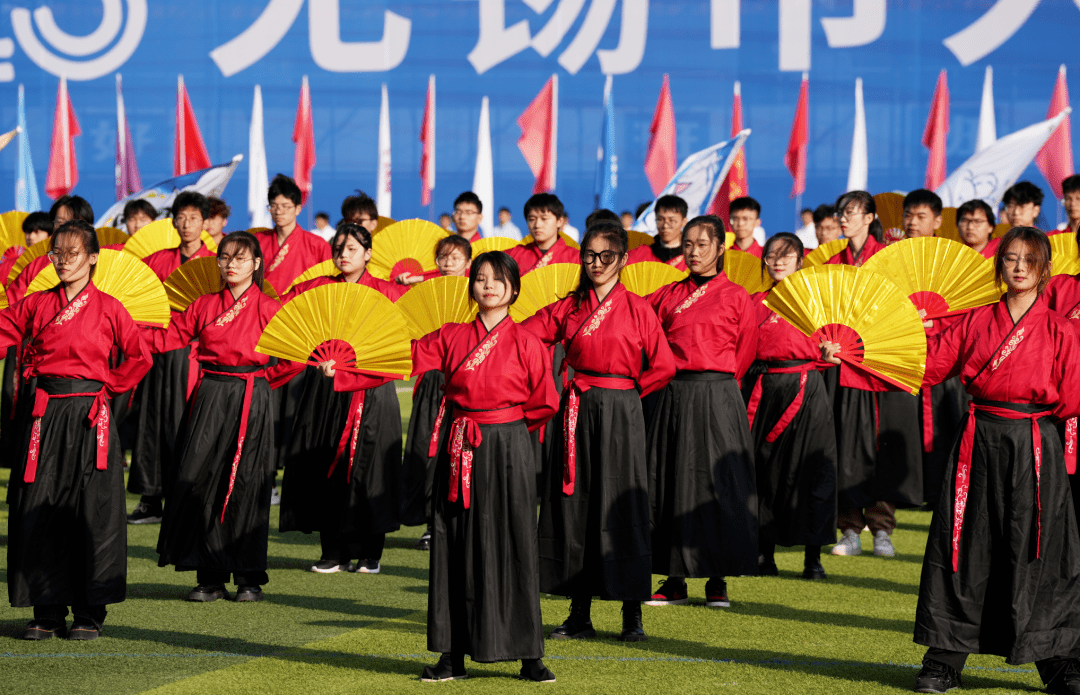 逐梦青春!2023年无锡市大中学生田径运动会精彩开幕