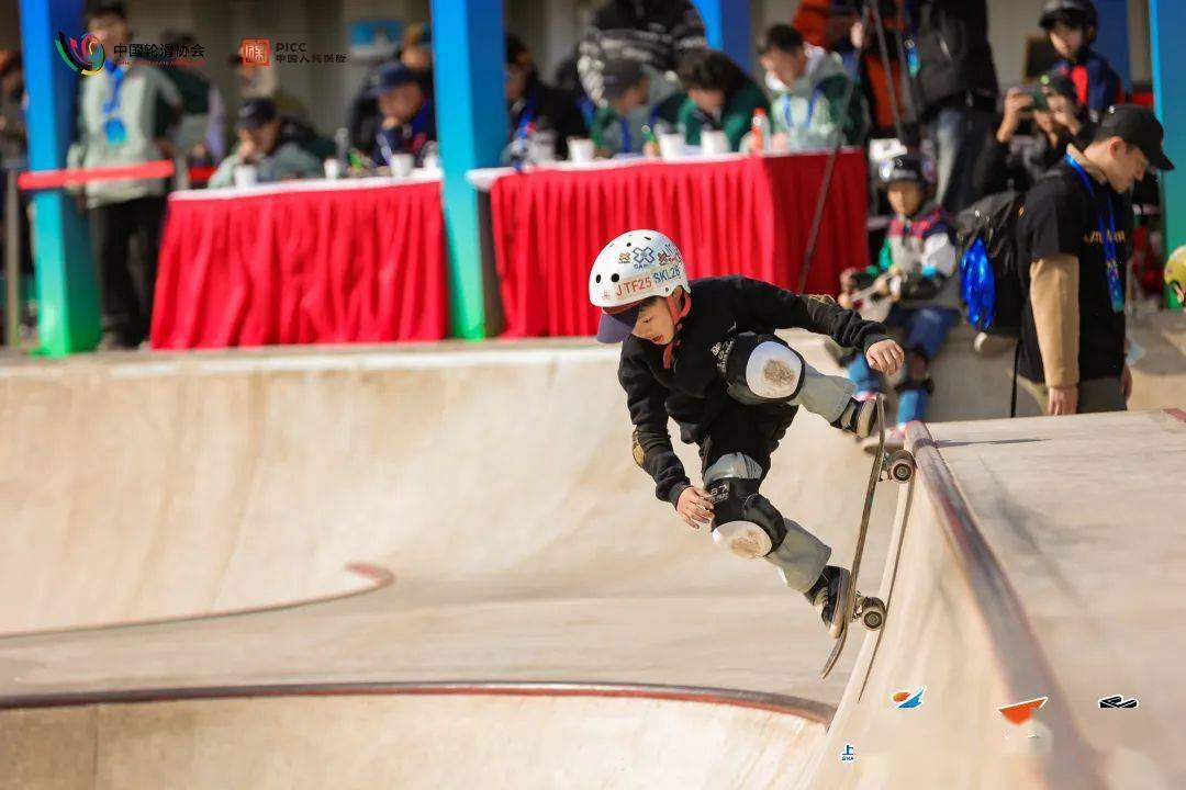 黄浦区体育局局长沈云,上海市体育局青少处副处长张志明等领导和嘉宾