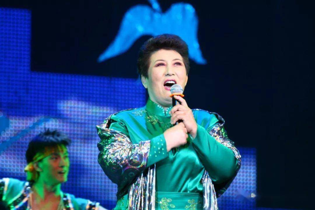 《美丽的草原我的家》演唱者,歌唱家德德玛去世_民族_全国_大赛