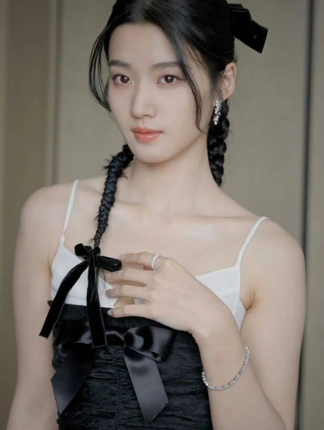 感谢杨幂,我找到了最适配羽绒服的发型!_拳击_造型_刘海