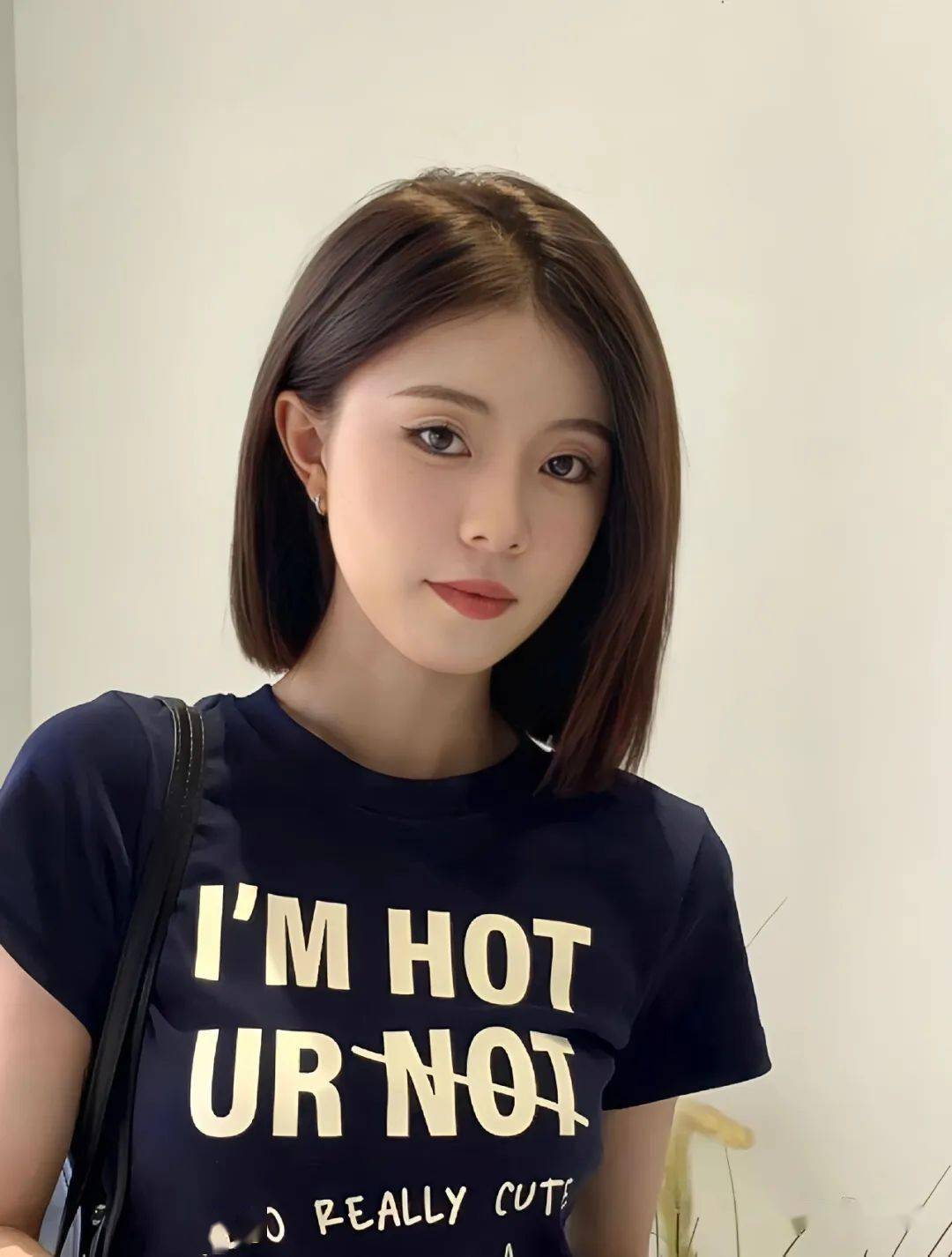 短发一剪变18超乖巨甜显年轻