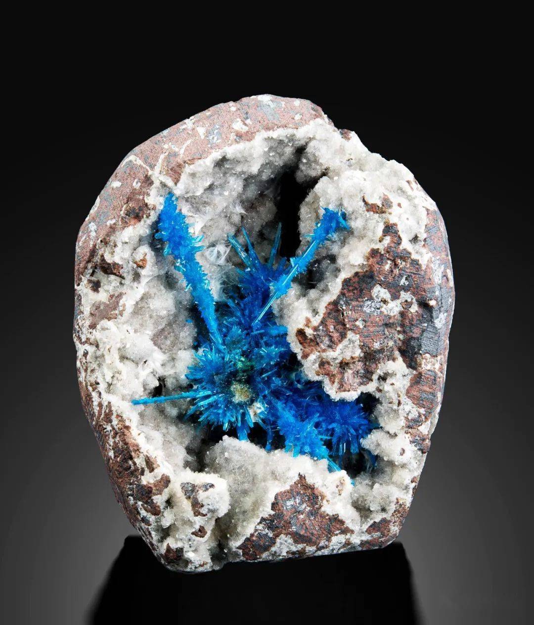 矿物之美丨五角石_五角形_石是_同质